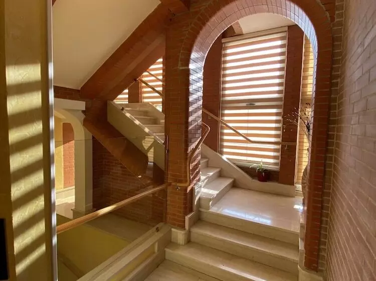 Hotel The Red Bricks