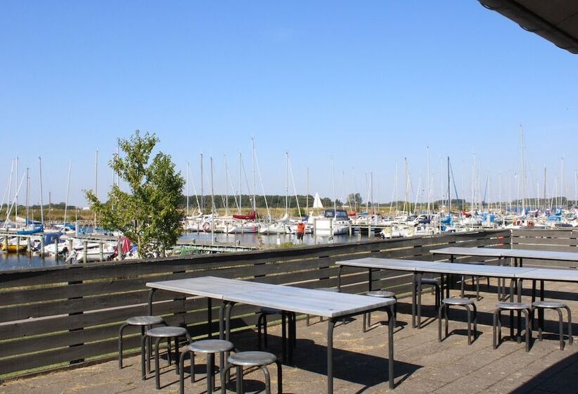 בית מלון כפרי Danhostel Aalborg