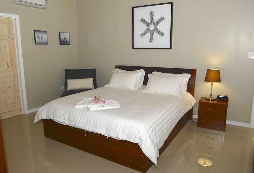 هتل Vine Cottages Adults Only