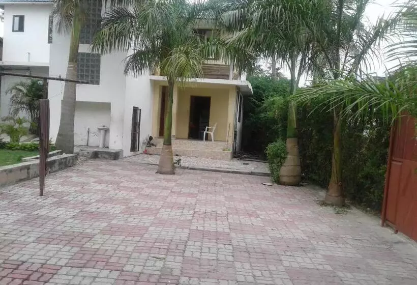 هاستل Jj & Je Family House