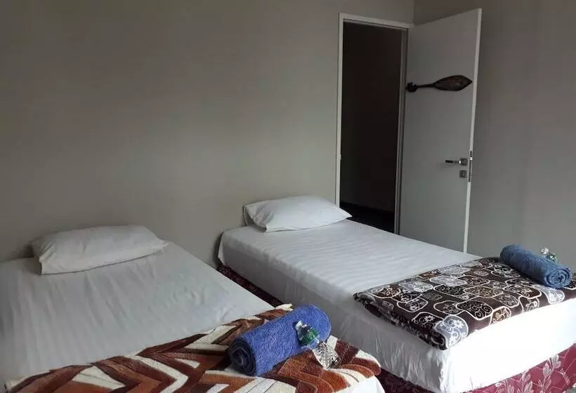 Aamiaismajoitus (B&B) Bonsai Surf Lodge   Hostel