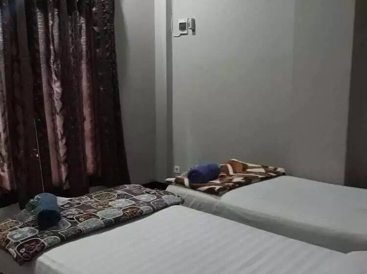 Aamiaismajoitus (B&B) Bonsai Surf Lodge   Hostel