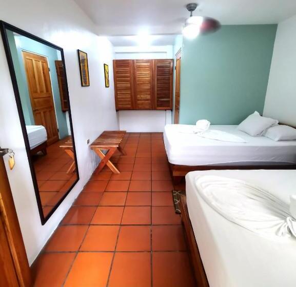 تختخواب و صبحانه Casa Marbella