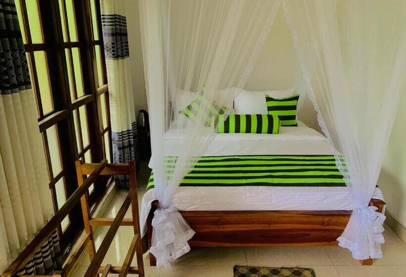 בית מלון כפרי Ella South Star