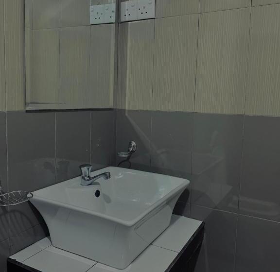 בית מלון כפרי Ella South Star