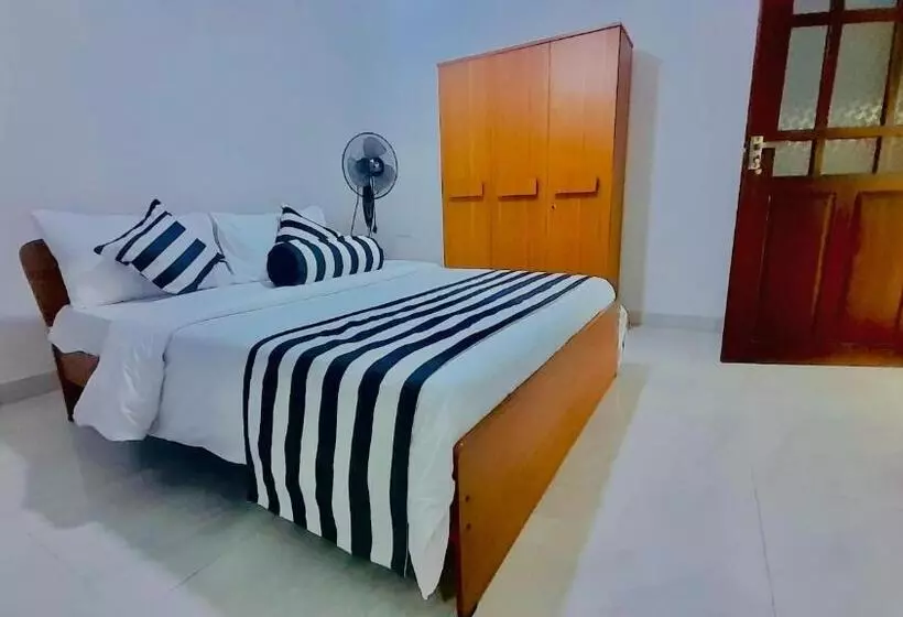 Hotel Ella South Star