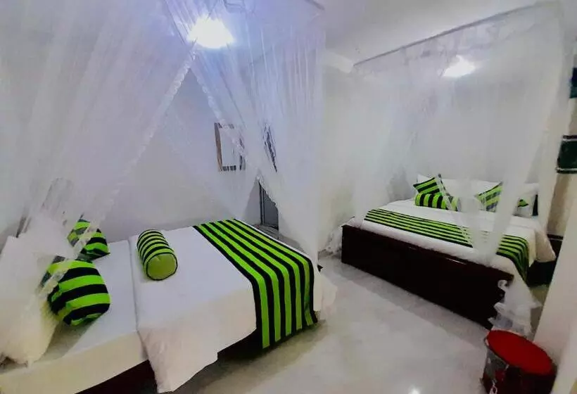 Hotel Ella South Star