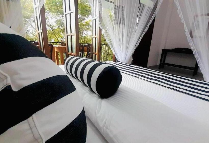 בית מלון כפרי Ella South Star