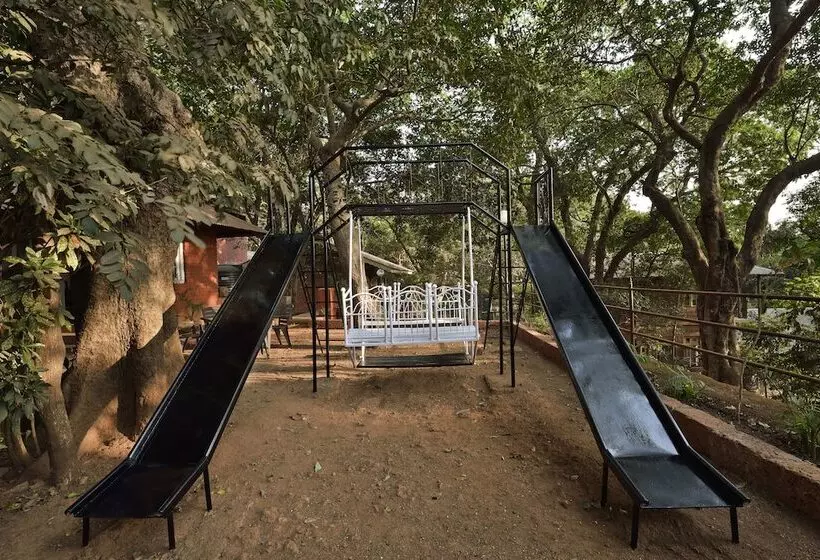 ホテル Radha Cottage