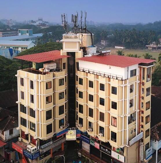 בית מלון כפרי Treehouse Neptune Inn