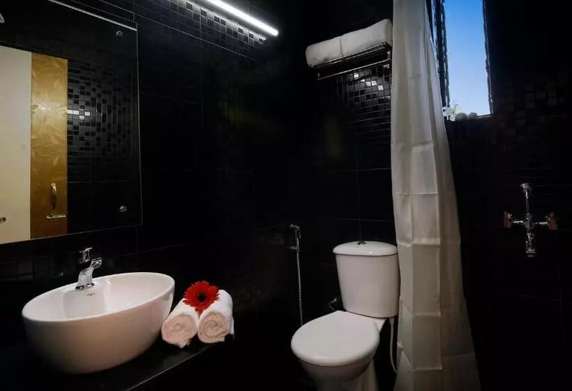 ホテル Treehouse Neptune Inn