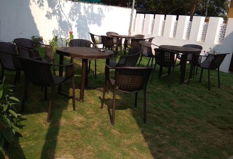 استراحتگاه Wenzet Cottages