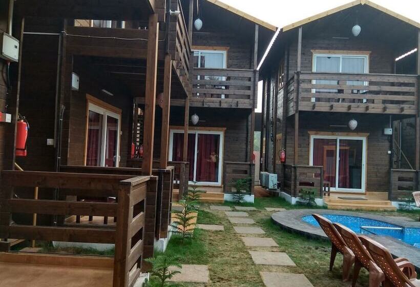 استراحتگاه Wenzet Cottages
