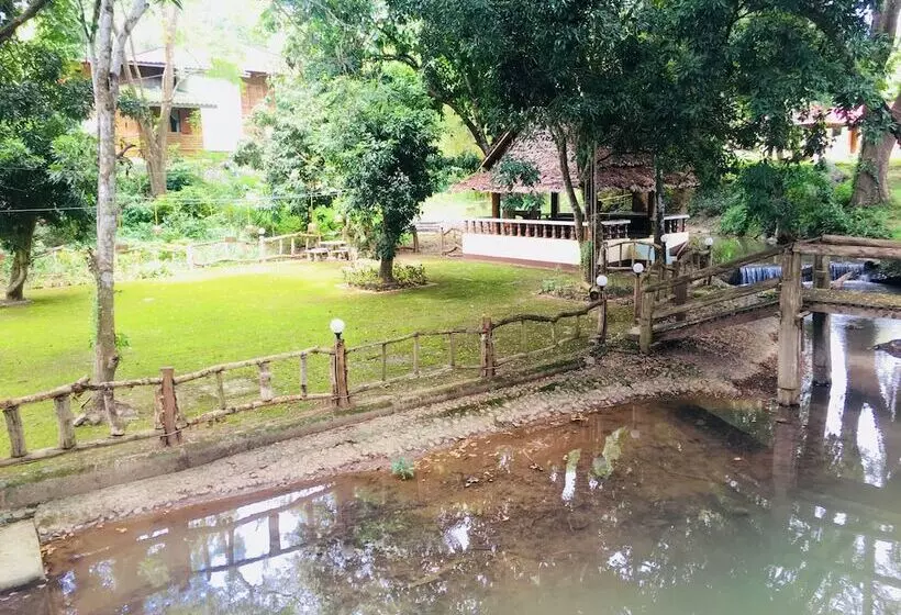 The Creek Garden Resort Huainamrin