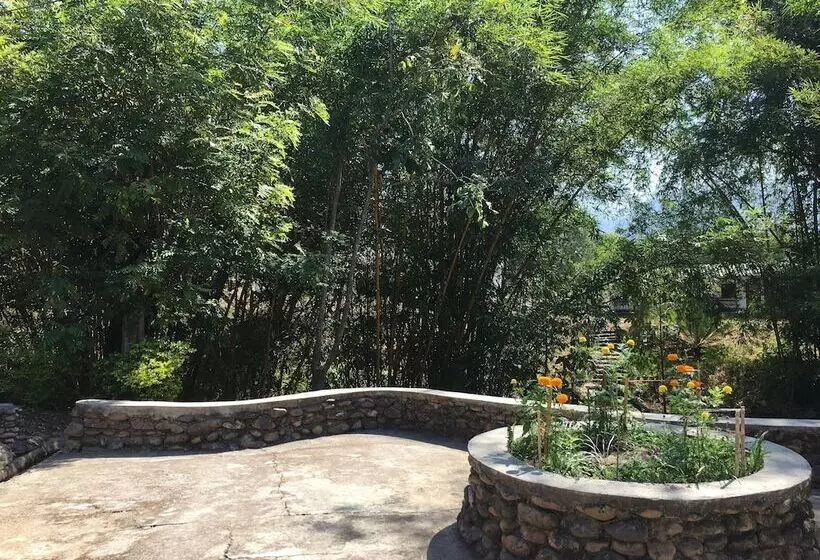 The Creek Garden Resort Huainamrin