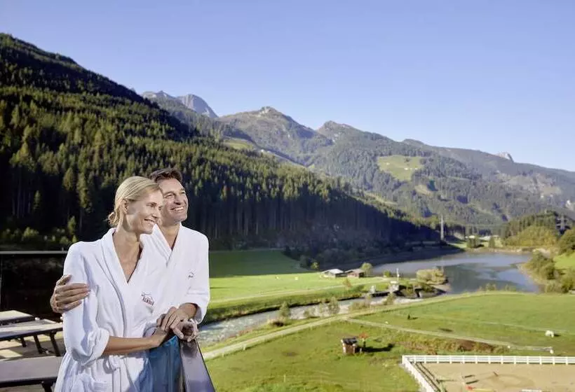 ホテル Almhof Family Und Wellness Resort