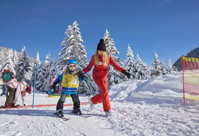 ホテル Almhof Family Und Wellness Resort