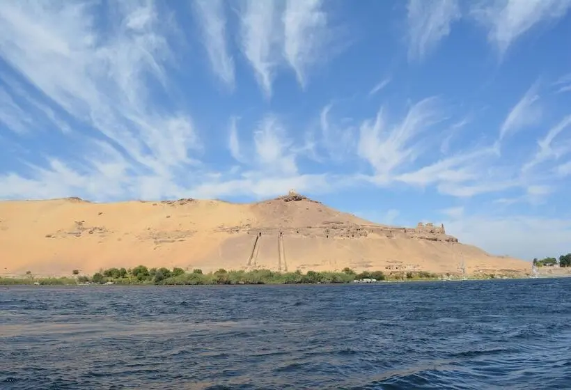 هتل Aswan Plaza