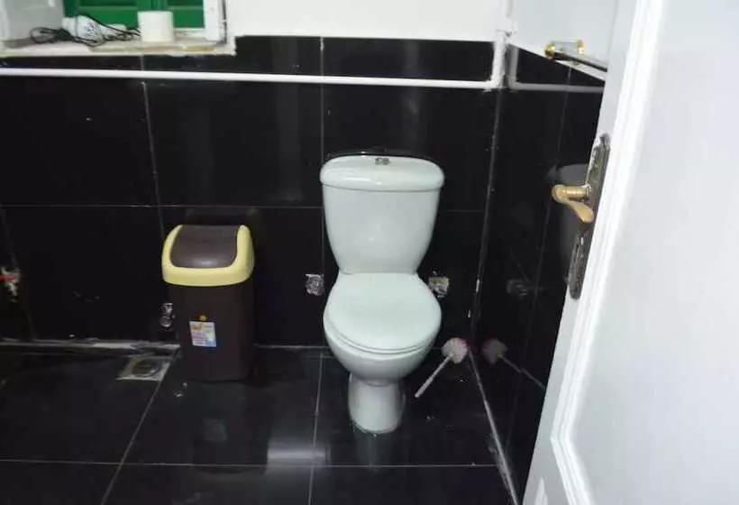 هتل Colour Holidays