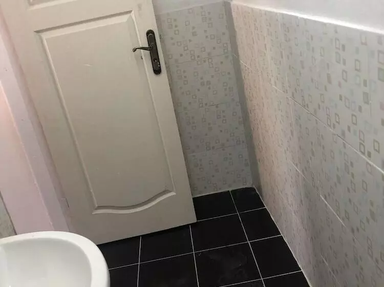 هتل Colour Holidays