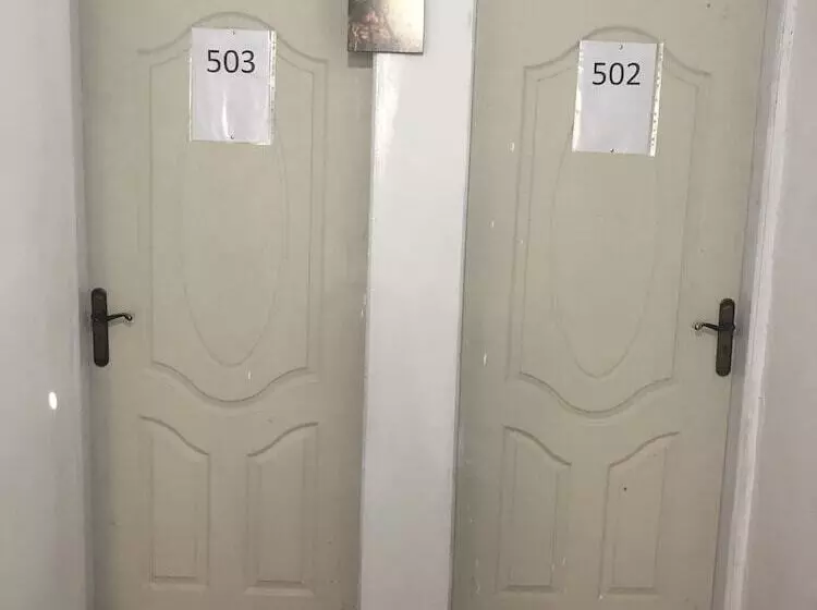 هتل Colour Holidays