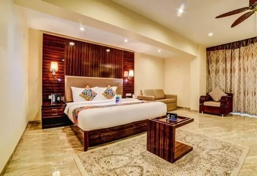 Fabhotel Prime Sarala Crown With Pool   Nr Calangute Beach