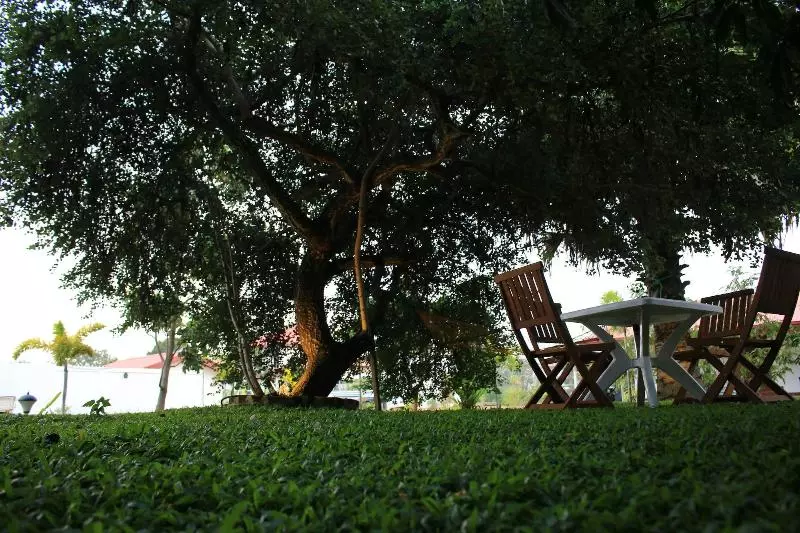 Hotelli Freedom Village