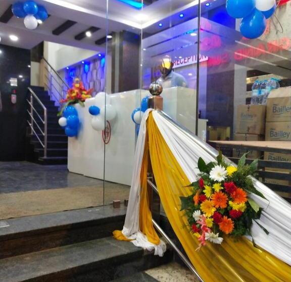 فندق Grand Suites