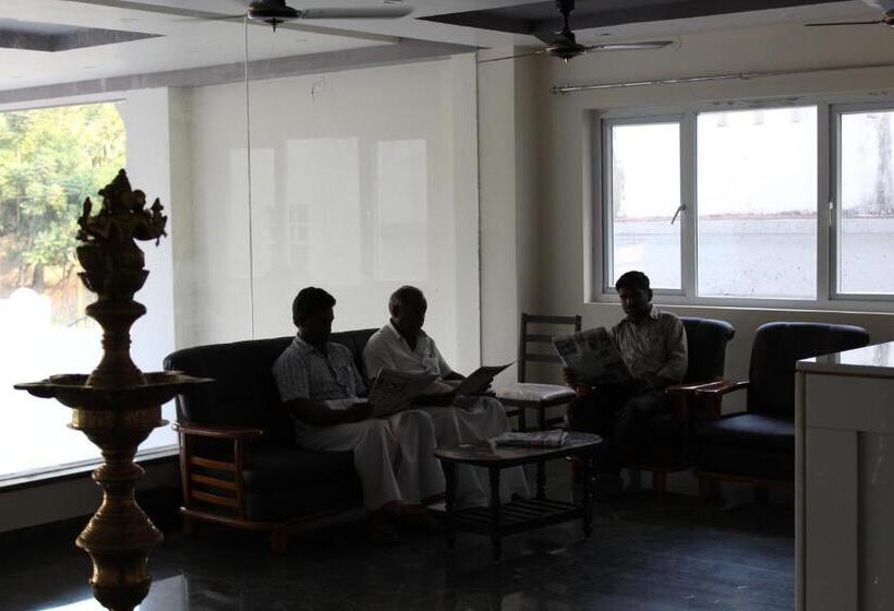 בית מלון כפרי Jaidharshini Palace