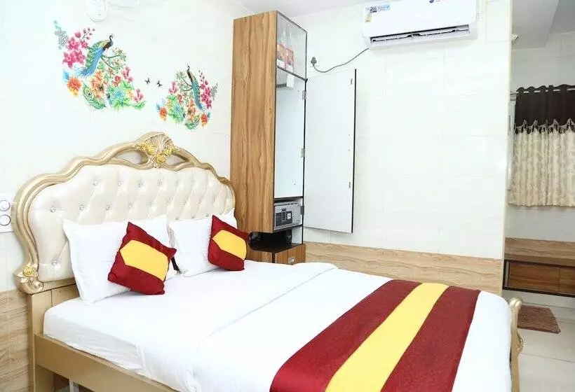 ホテル K N Gupta Residency