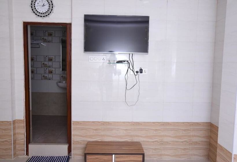 هتل K N Gupta Residency