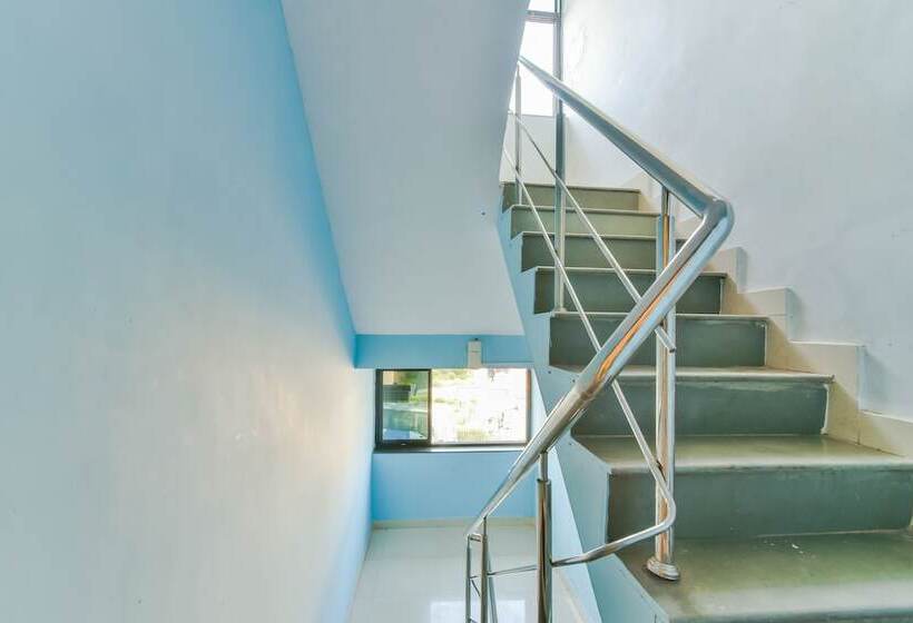 בית מלון כפרי Fabexpress Clausil Inn