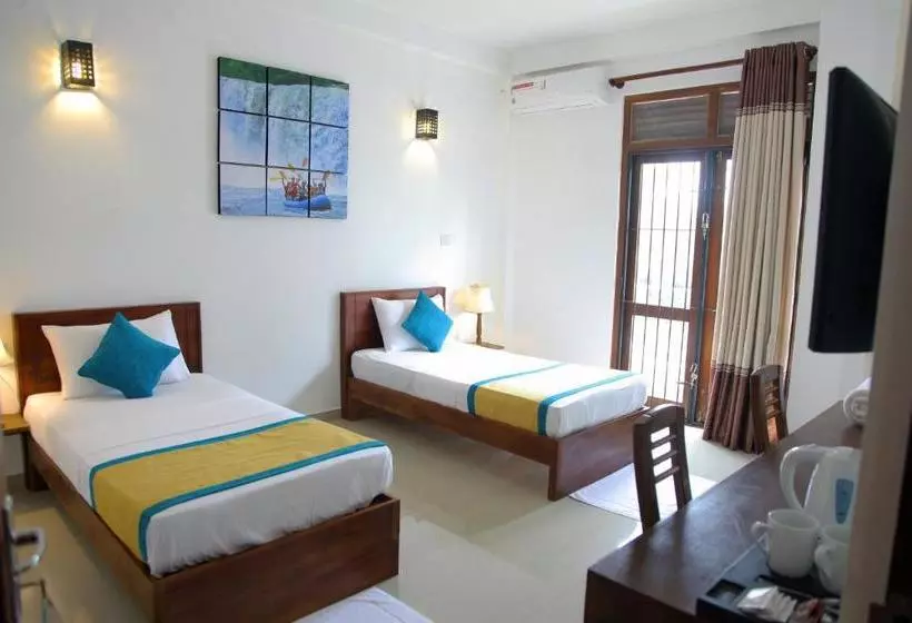 Hotelli Rohini Residence