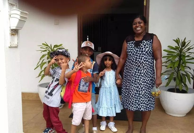 Hotelli Rohini Residence