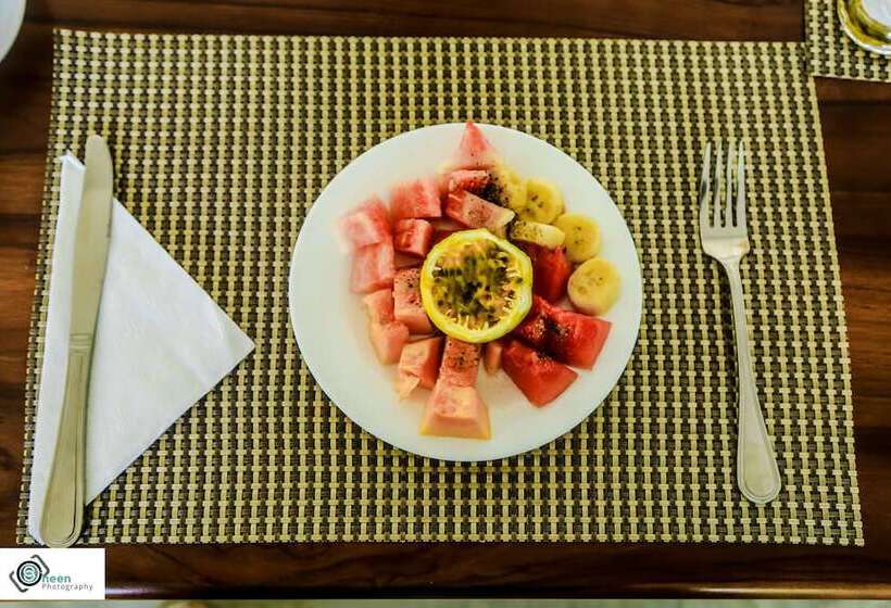 هتل King S Marine B&b Surf