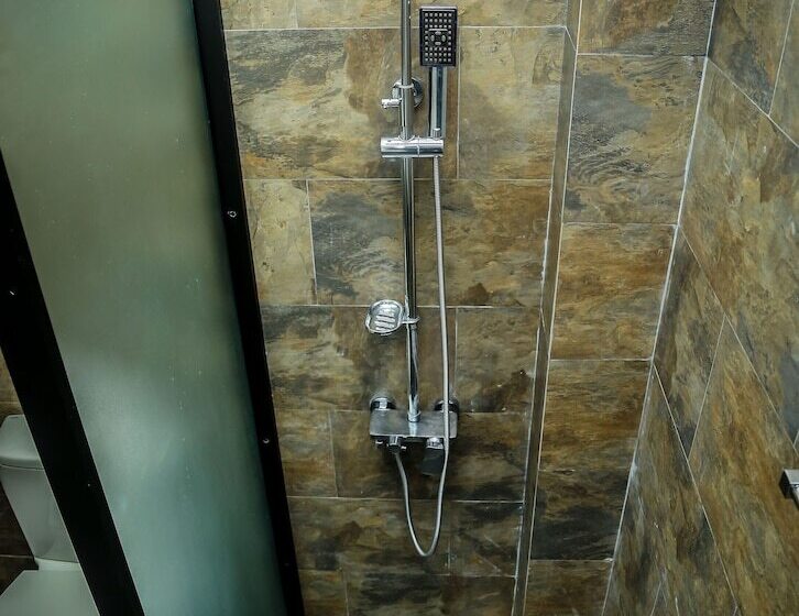 هتل King S Marine B&b Surf