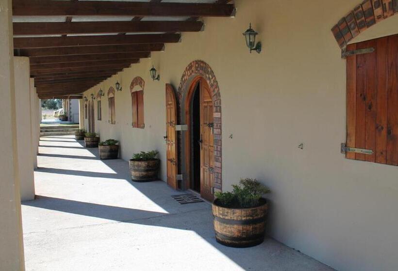 مبيت وإفطار 50 Shades Of Hay Guesthouse