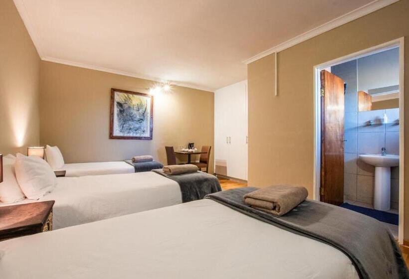 مبيت وإفطار 50 Shades Of Hay Guesthouse