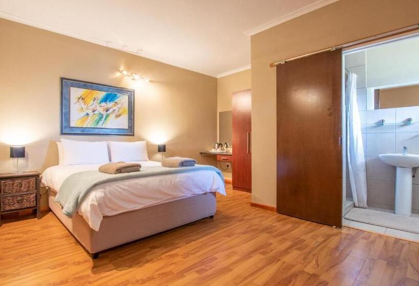 مبيت وإفطار 50 Shades Of Hay Guesthouse