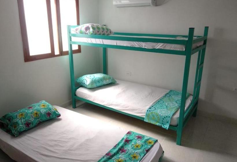 צימר Bacano Hostel