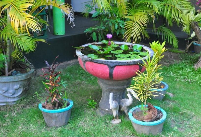 Bed and Breakfast Sigiri Corridor Home Stay