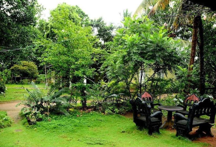 Bed and Breakfast Sigiri Corridor Home Stay