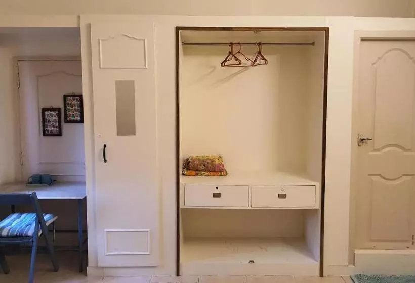 Bed and Breakfast Villa Meena