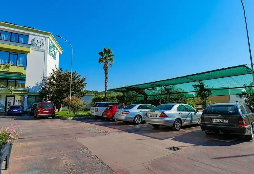 Lord Hotel Tirana