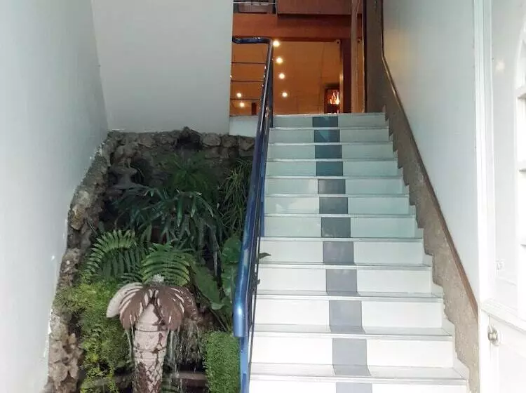 هتل Mintaka
