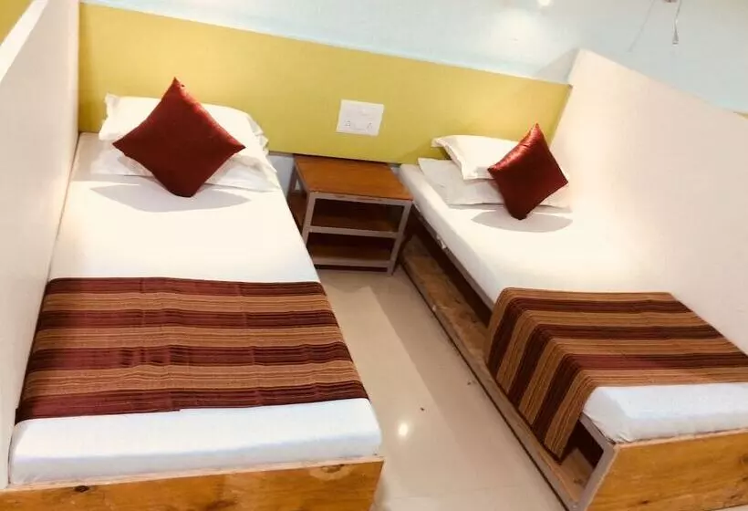 Hôtel Shubham Accomodation Hostel