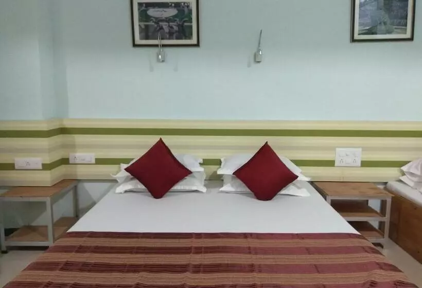 Hôtel Shubham Accomodation Hostel