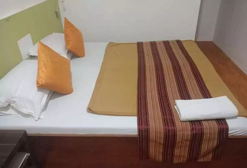 Hôtel Shubham Accomodation Hostel