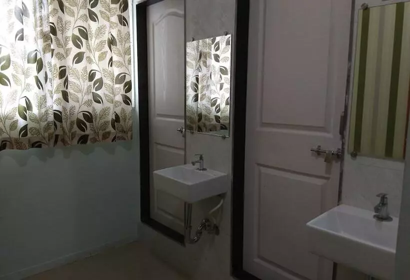 Hôtel Shubham Accomodation Hostel