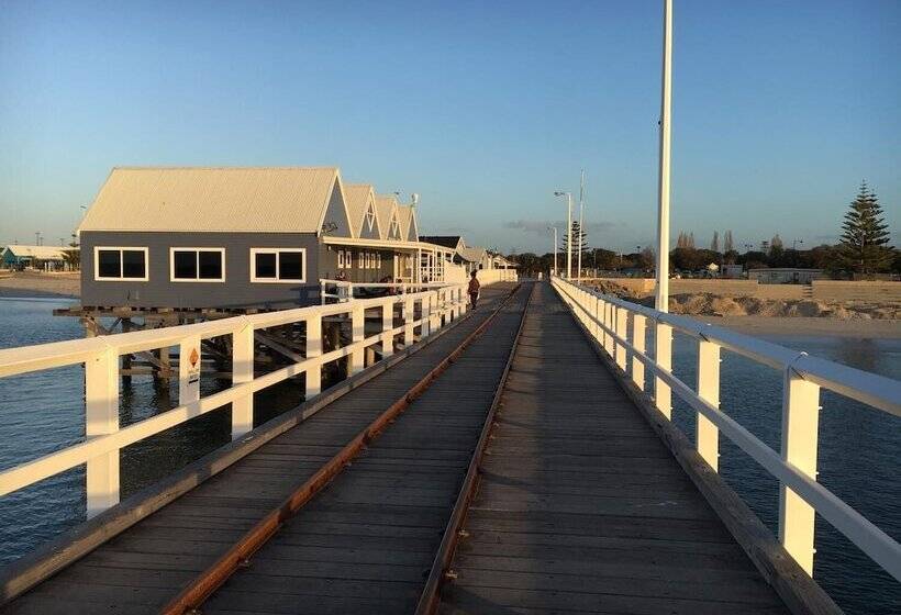 فندق صغير Busselton Backpackers